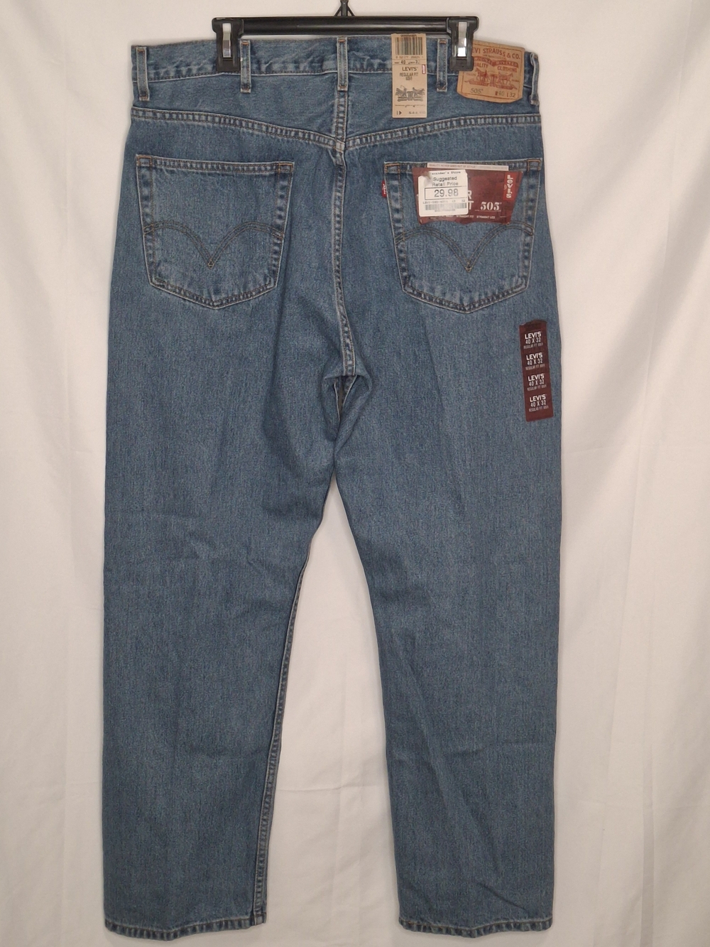 Levi's Relaxed Fit 505 Jeans in Medium Denim Blue 40"